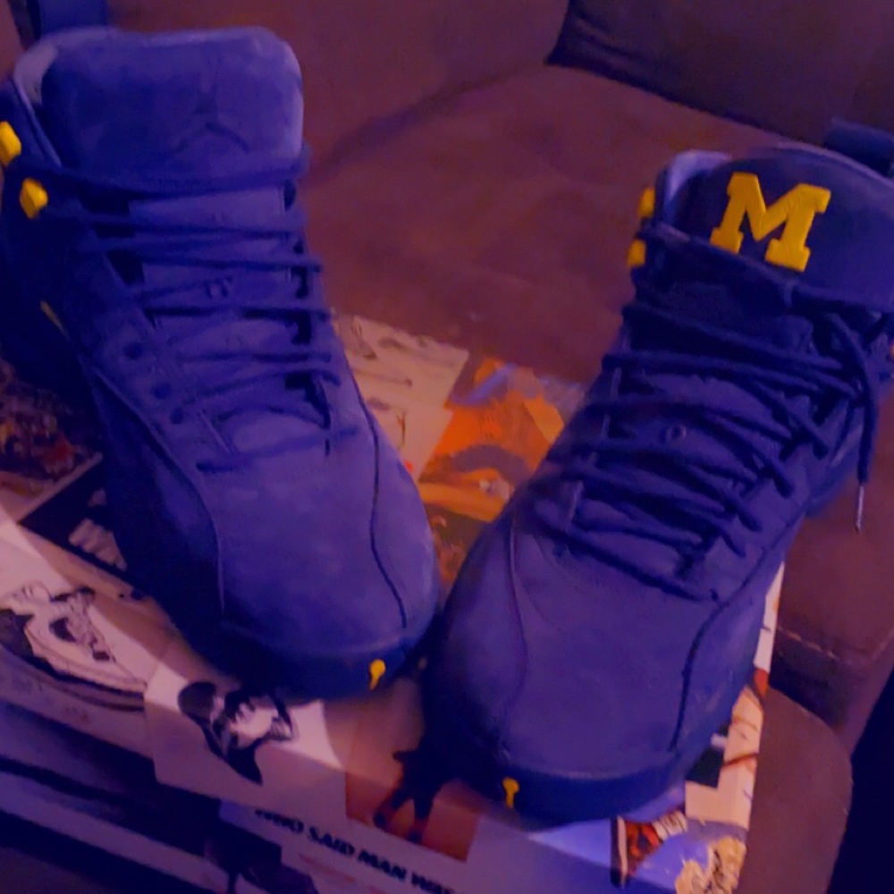 Jordan 12’s Retro Michigan PE